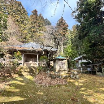 すぐお隣の戒長寺