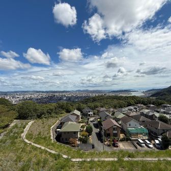 景色はいいけど、団地の上に展望台があります