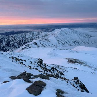 今日は白山の周りでヘッデンの明かりが5〜6個見えました🥰　けど人影は無い