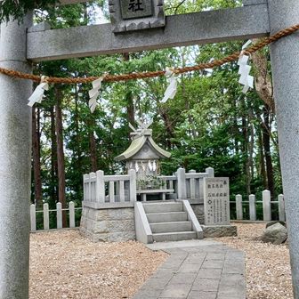 山頂の神津嶽本宮(奥宮)