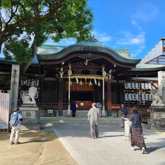 最後に石切劔箭神社⛩️に立ち寄ります。
お百度参りされてる方が沢山おられます😳