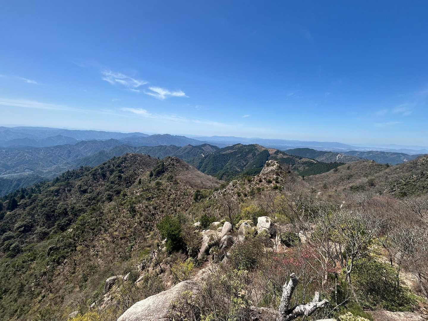 最高〜✨
向こうの岩岩に人がいるのが見えました👍
手を振ってくれたような☺️