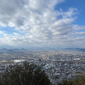 冠ヶ嶽から
高松の南側がみえます