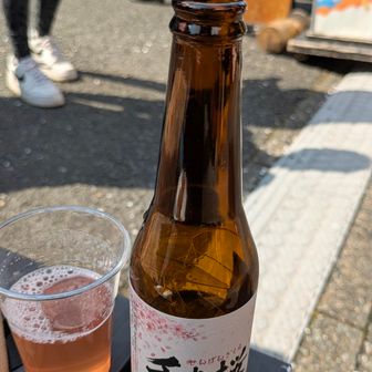 地ビール千本桜とたけのこの天ぷらを頂きます🍺
ほんのり桜色のビール美味しかったです😋
噂に違わず素晴らしい吉野山の桜、堪能しました🤗
楽しかったです💕
