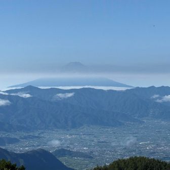 雲はあるけどカッコ良い富士山🗻