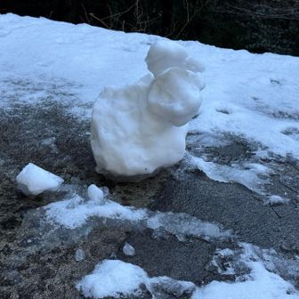 雪だるまか？