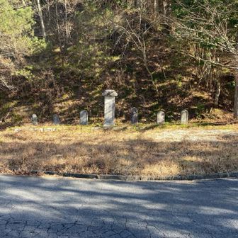 林道に出た　車で来れるんだよね