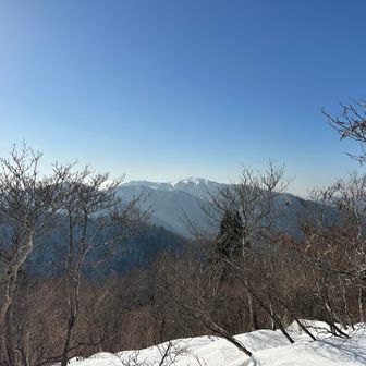 蓬莱山の左には打見山
