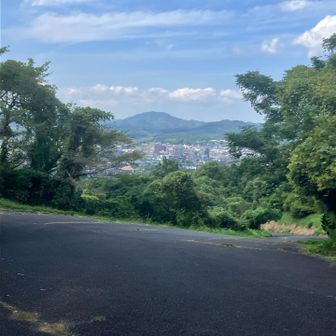 舗装にでました、お、厚狭の街が見えます✨