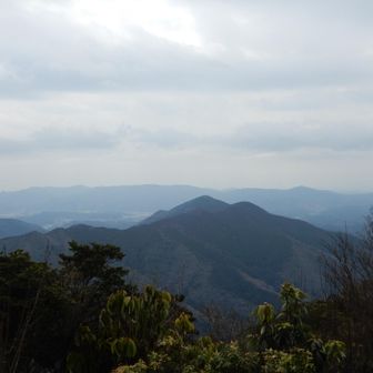 谷山？　5年前に天竺（隠れてるようです）から周回しました