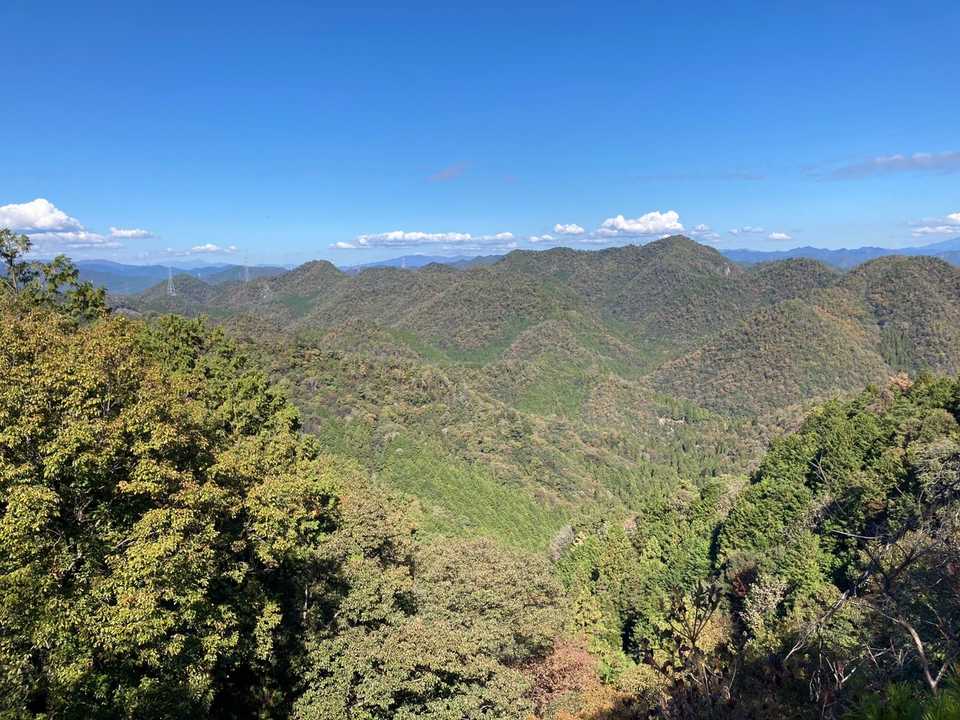 開けたところ
遠くに乗鞍岳