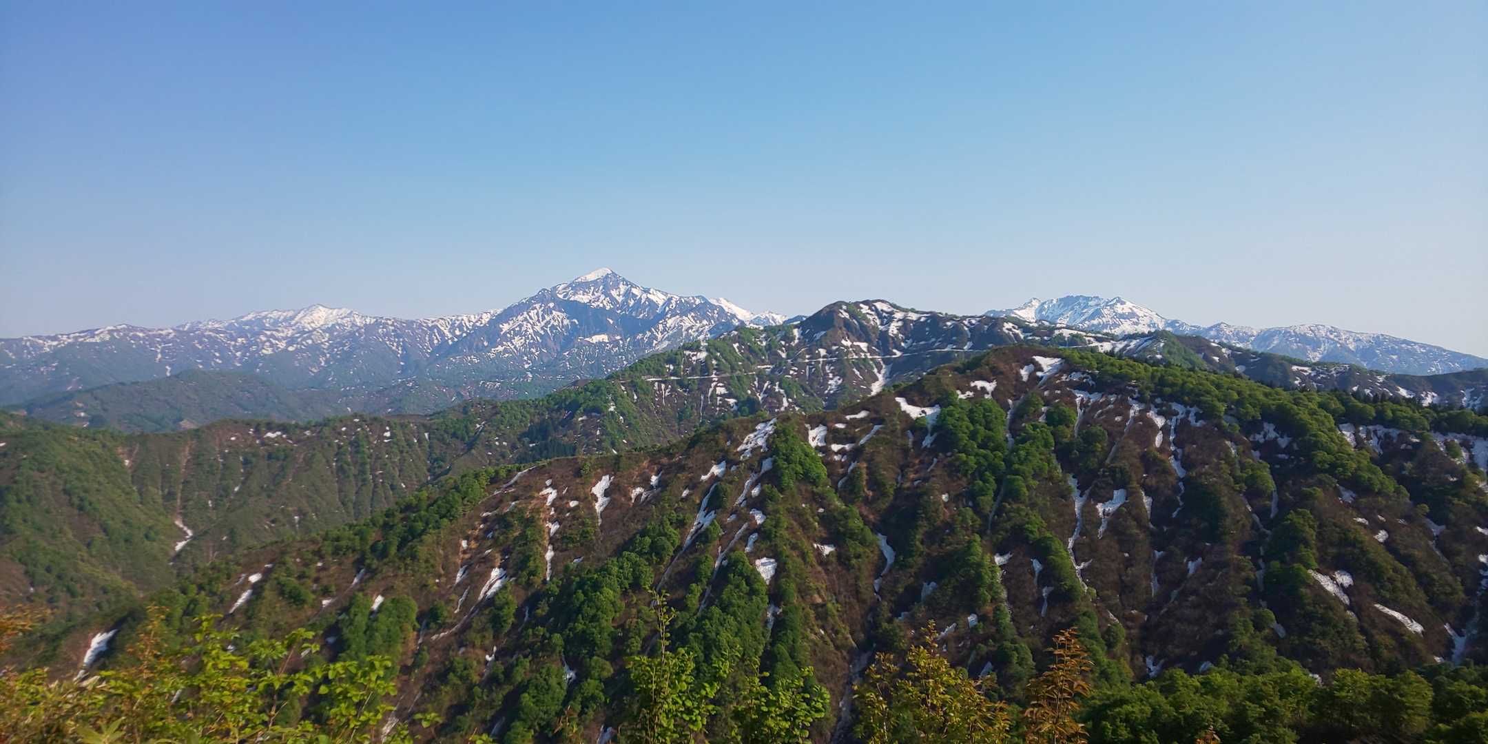 大好きな山々を眺めながら下山します