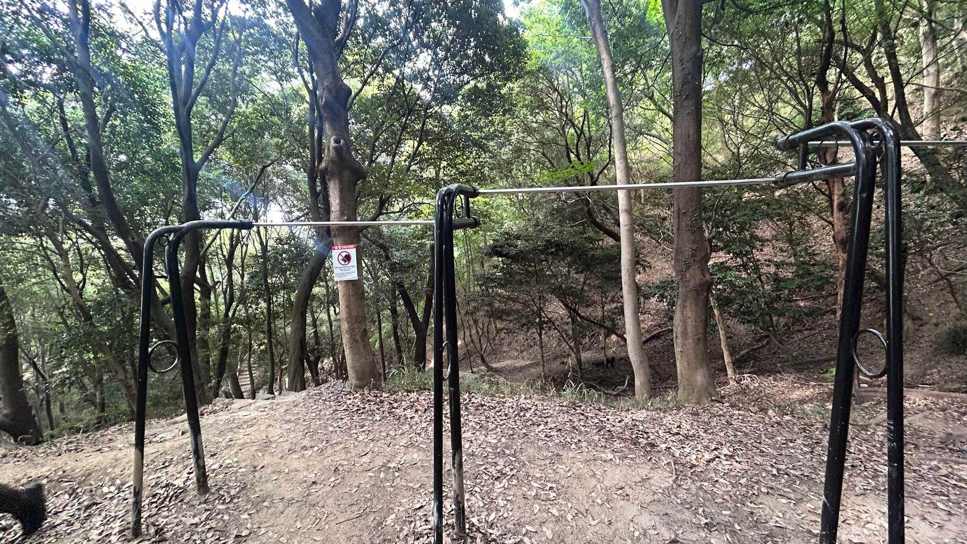 鉄棒のとこね。
ここは下山に使うことが多いかも。