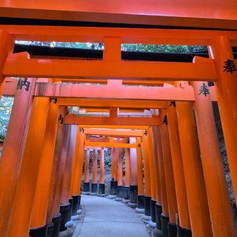 混雑を避けるために早めに行動したはずだが、遅すぎた…