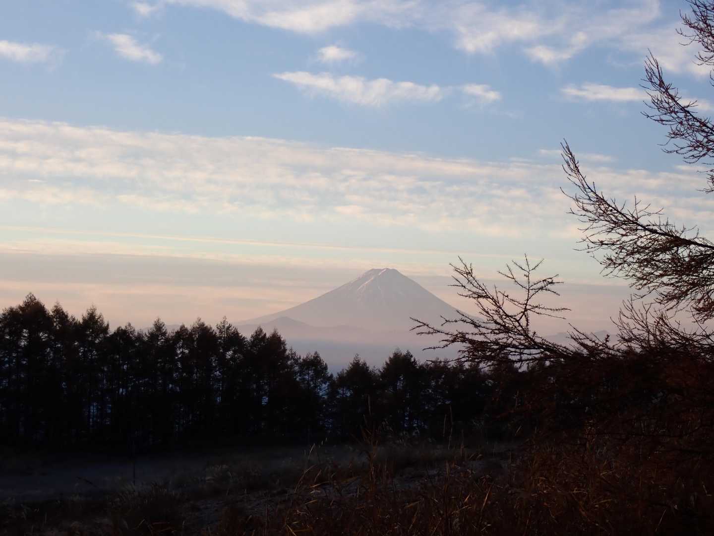 乾徳山登山口-乾徳山-笠盛山-黒金山-牛首のタル-黒金山登 周回コースの写真