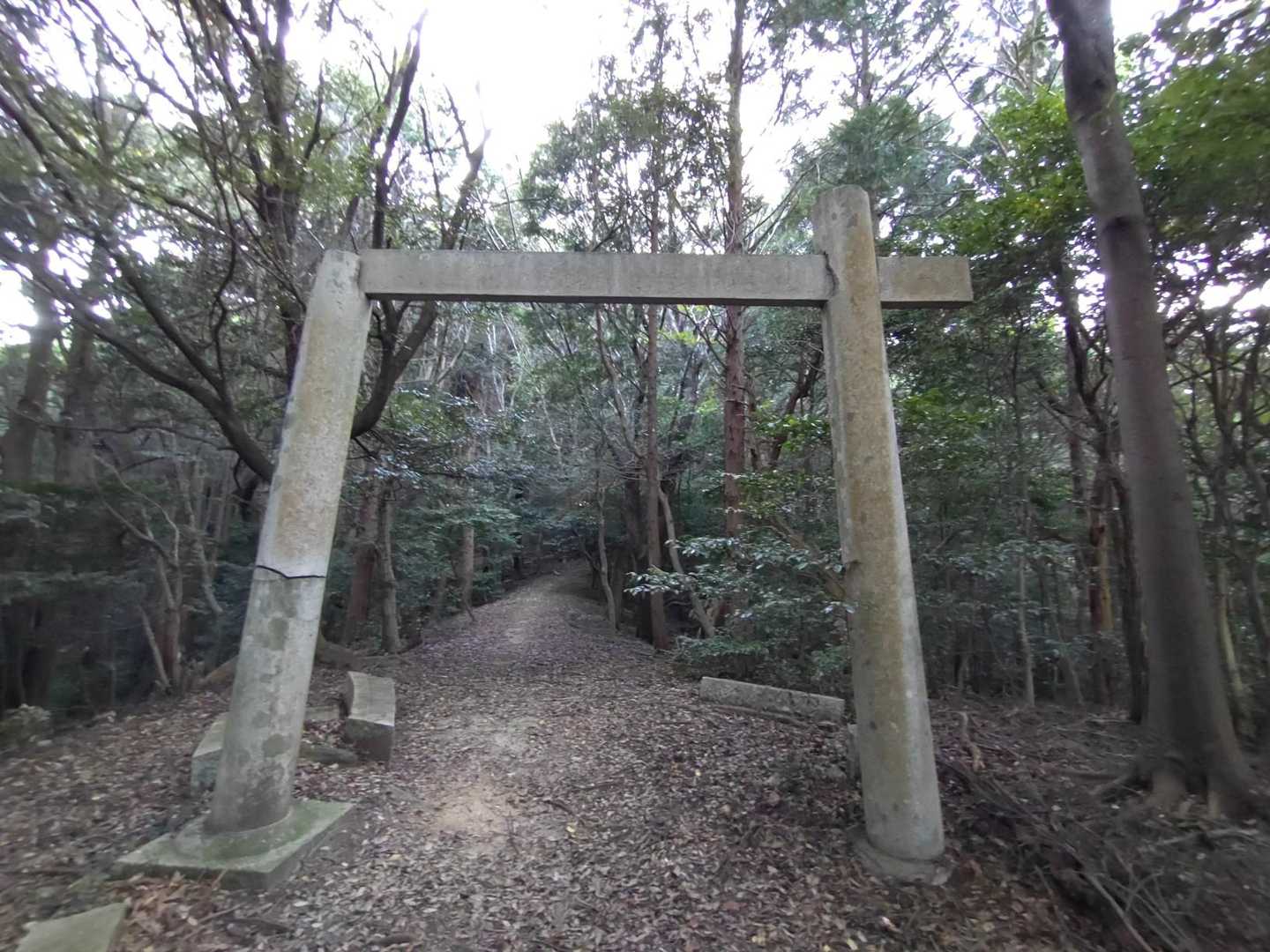 鳥居