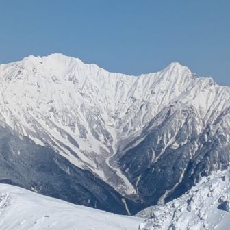 奥穂〜吊尾根〜前穂🙌
来年は新穂高から槍穂高連峰縦走を決めたい💪