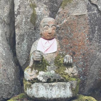 太子堂の石仏