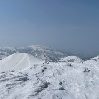 山頂から
南八甲田方面
