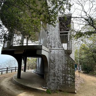 石清尾山展望台、ここから西方寺へ下ります