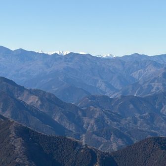 チラリと奥に八ヶ岳✨