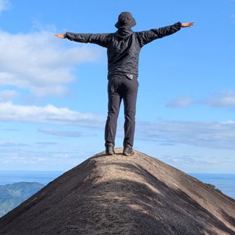 象の背みんなポーズとりますよね