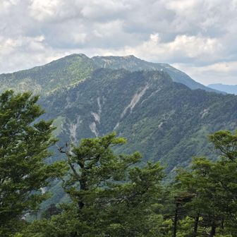 八経ヶ岳方面