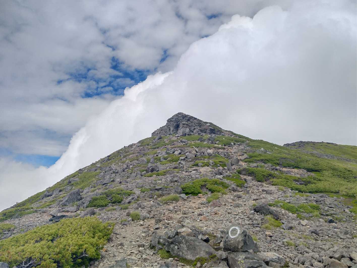 継子岳へ向かいます