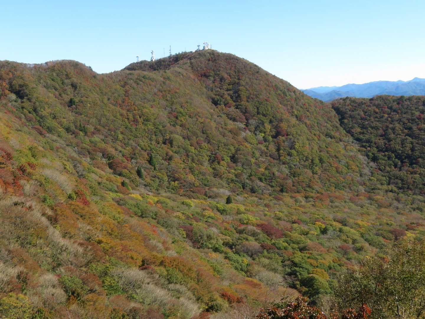 女三瓶山と紅葉