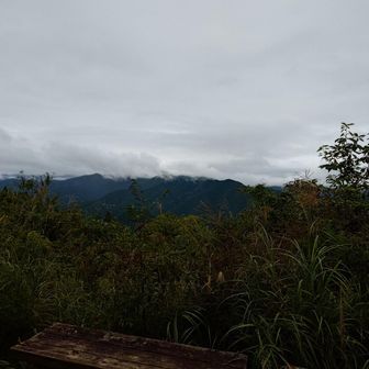 まぁ、
なんもみえねす
わかってたけど！
さて下山だ下山！