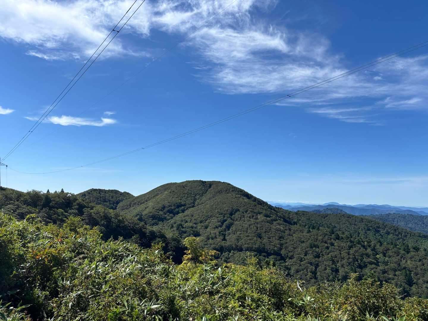 平家岳が見えてきた。こここら紅葉してる姿見るのは見事なんですよ。