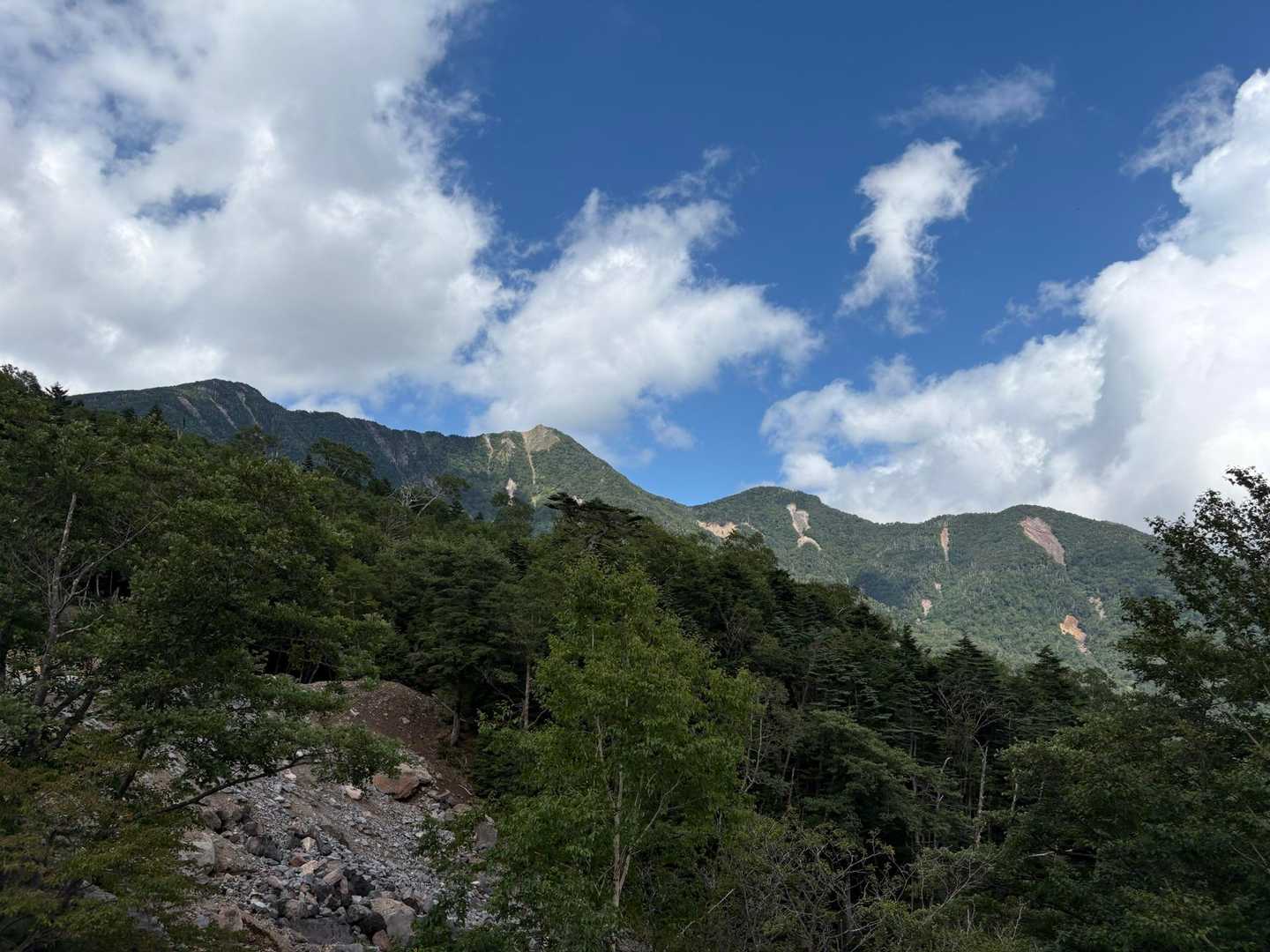 女峰山