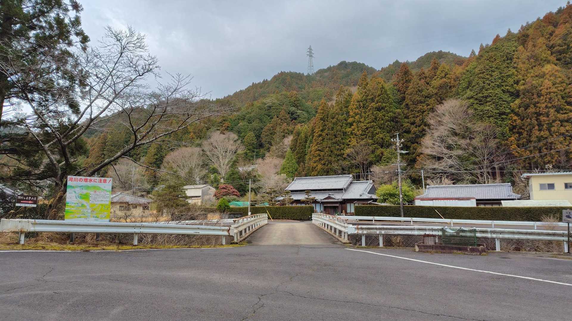 下之垣内西コースから入る