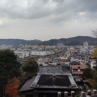 海南駅が見えました