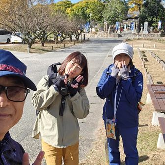 今日のメンバー
本日坂本八幡宮からスタート
下からのルートは初めてです。山友カメラ女子に案内して頂きました
史跡多目的駐車場より