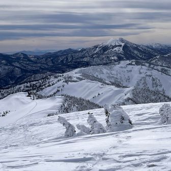 見納め。左から赤城山、富士山、燧ヶ岳、武尊山。
結構雲が出てきた