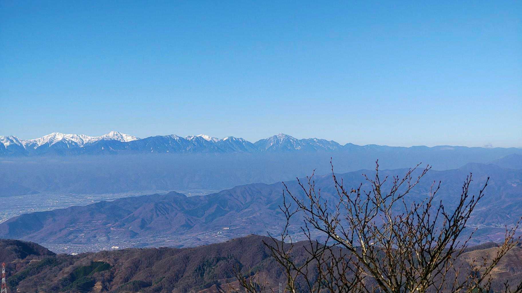 赤岩ノ丸-黒岳-川胡桃沢の頭-牛奥ノ雁ヶ腹摺山 往復コースの写真