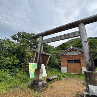 中を拝見しましたが綺麗で休憩できるようになっていました✨