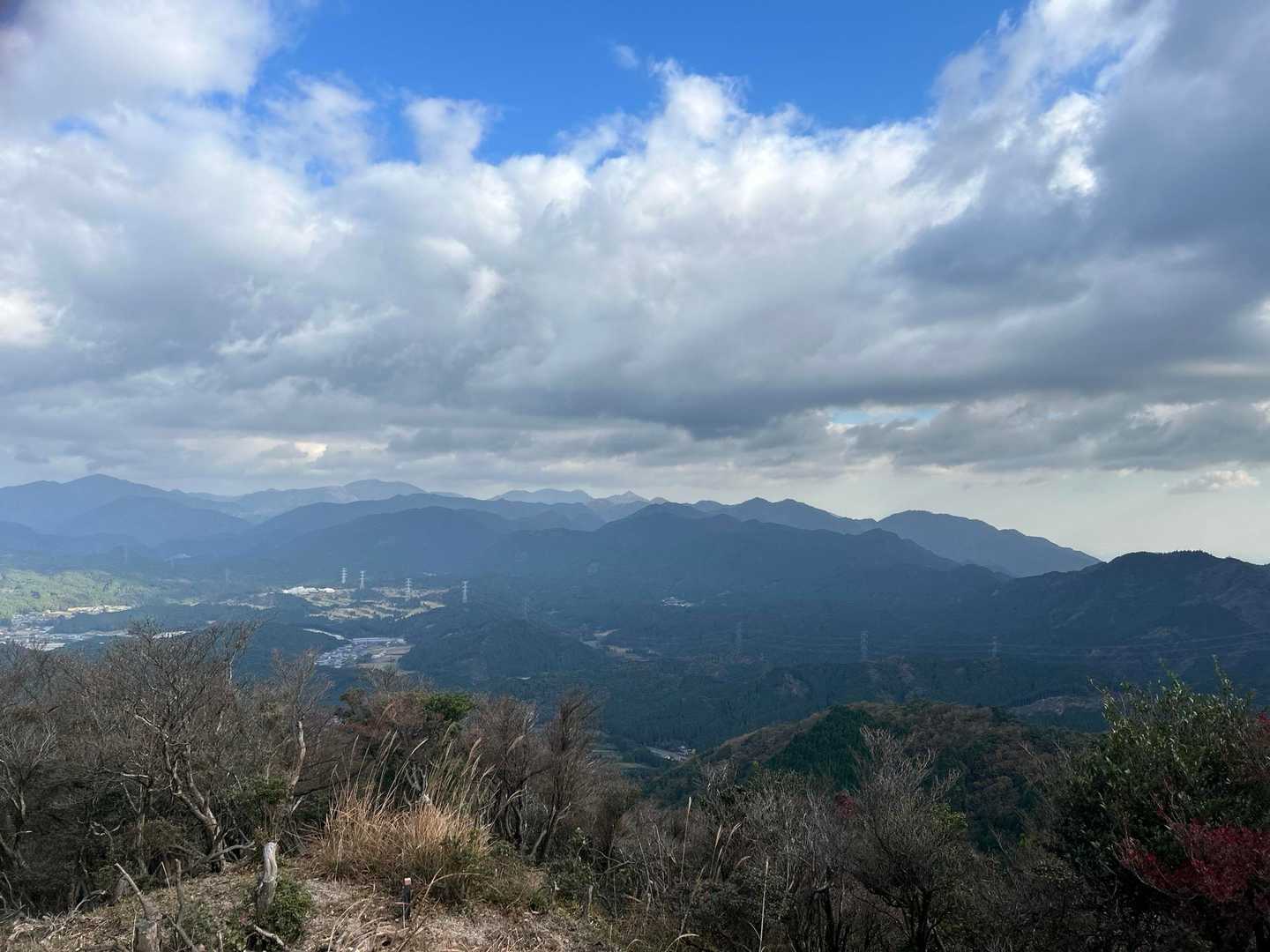 鈴鹿山脈が見えます