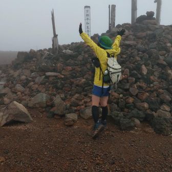 諦めて下山