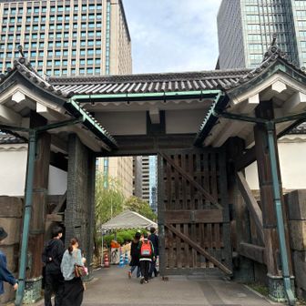 江戸から令和への門を潜ります🤗