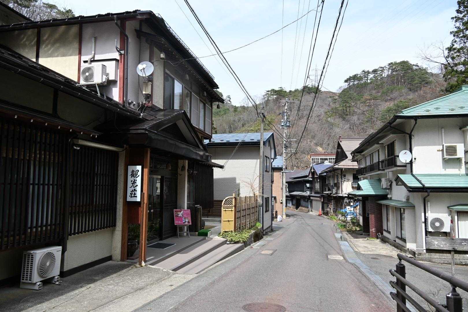 温泉街を通って終了