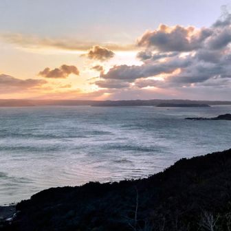 唐津 上場台地 に沈む夕陽🌅
満点💯には 及ばず😥
また  来年に  期待🎶