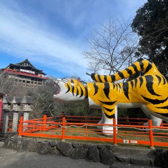 大晦日の13時過ぎ
初詣の準備が進んでいる