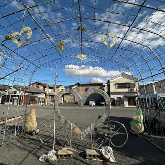 無人駅ですが、、クリスマスぽくなっていました🎵