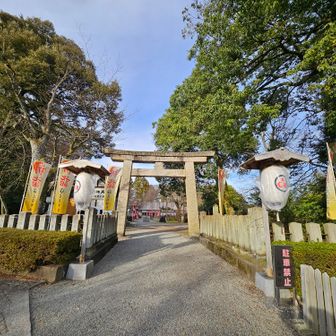 今年一年のお礼参りに来ました⛩️