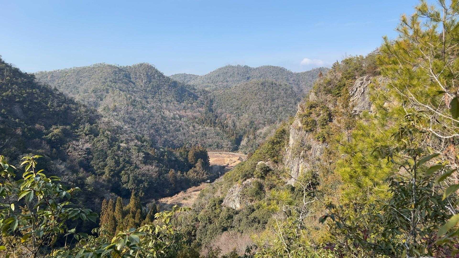 東濃屈指の低山絶景もここまでですね。