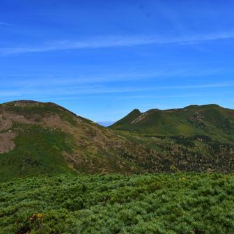大岳、井戸赤
小岳からの眺めはとてもいい