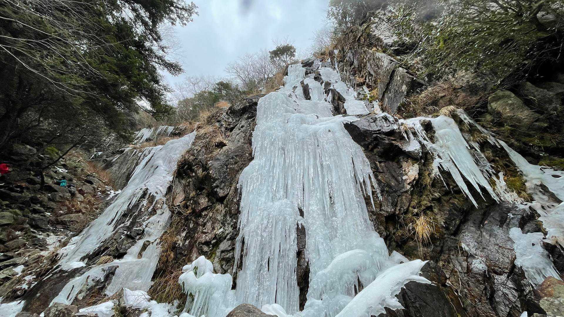 今日来て良かった✨
この後、氷柱落下😳