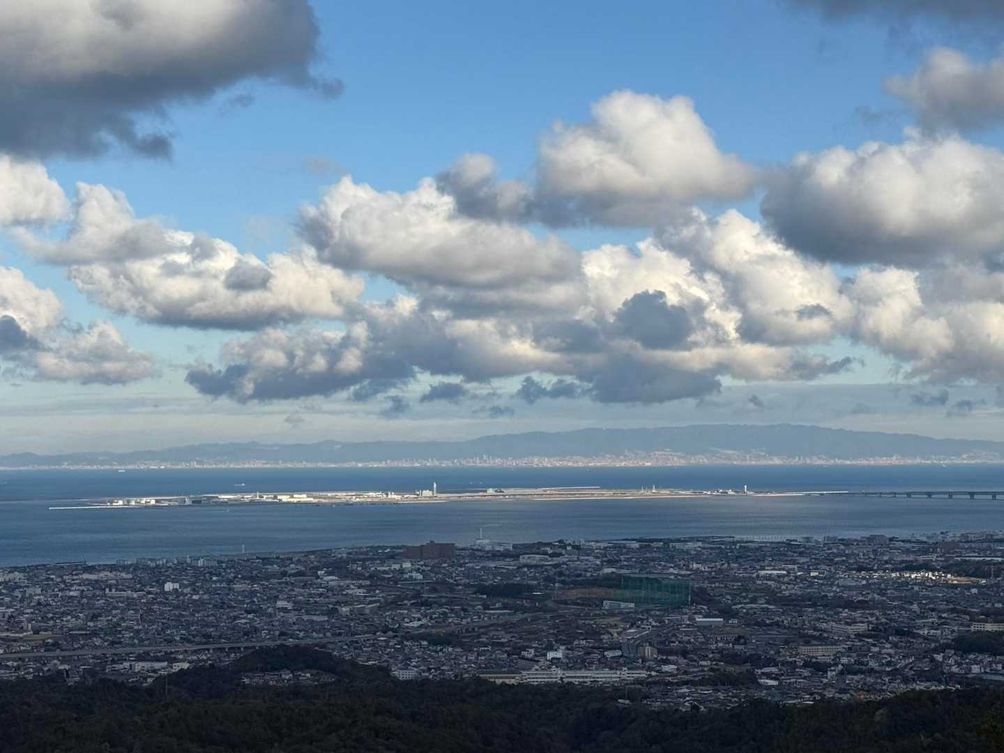 そして関空の向こうには六甲山も良く見えました😊